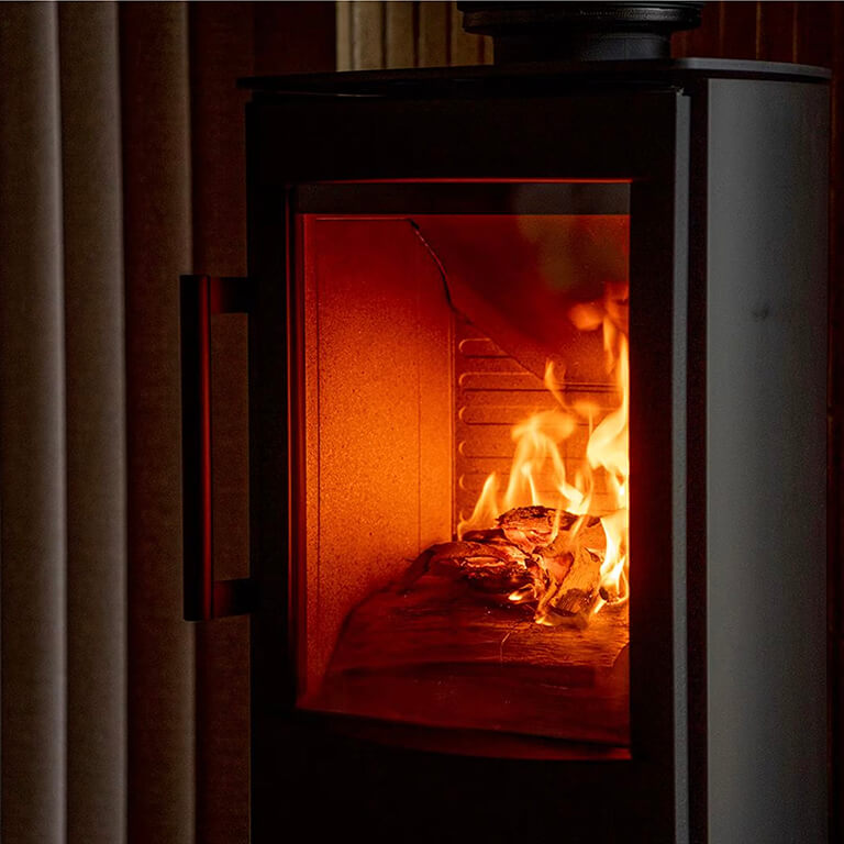 冬が楽しくなる暖炉